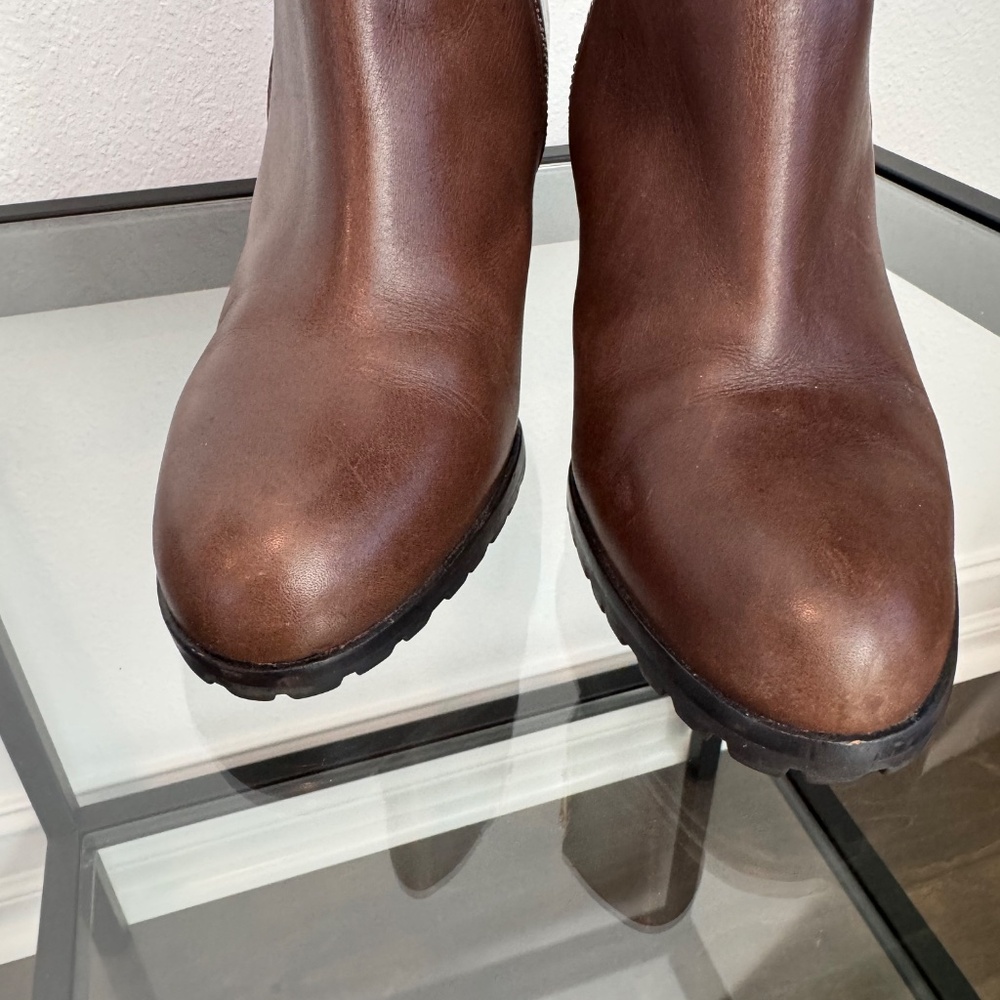 MICHAEL KORS Aileen Brown LeatherWedge Bootie Size 8 - Picture 3 of 15